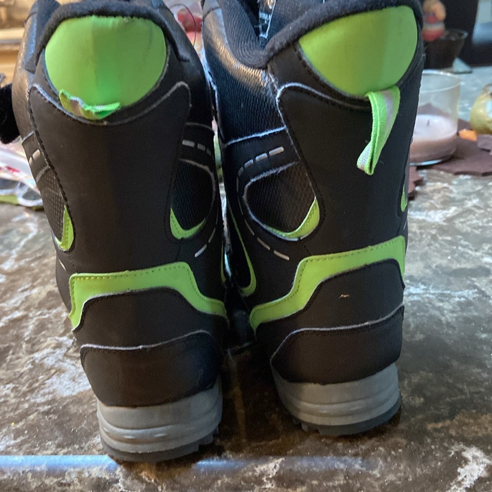Sporto boys winter boots black green sz XL 6-7 - Picture 4 of 7